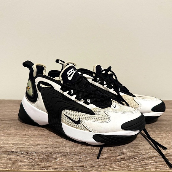 Nike Zoom 2K White/Black AO0354-101 Size 6 - Picture 3 of 12